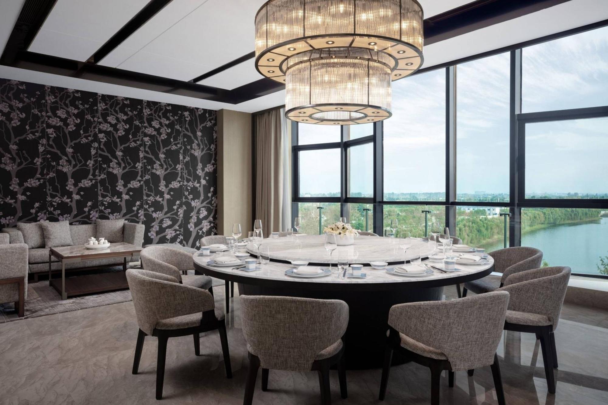 Courtyard By Marriott Jiangsu Taizhou Hotell Exteriör bild